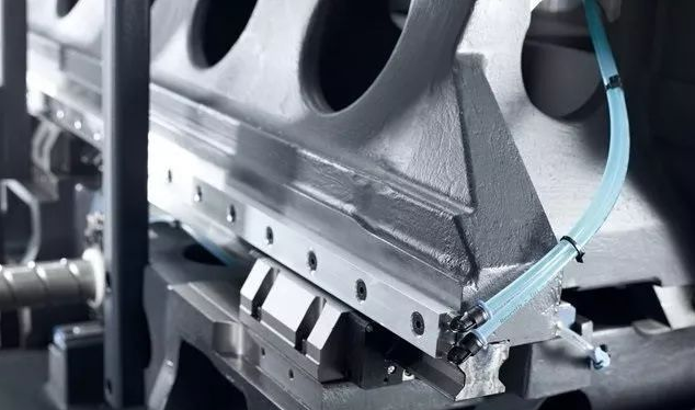 【兆恒機械】數控加工中心編程有哪些常見的問題？
